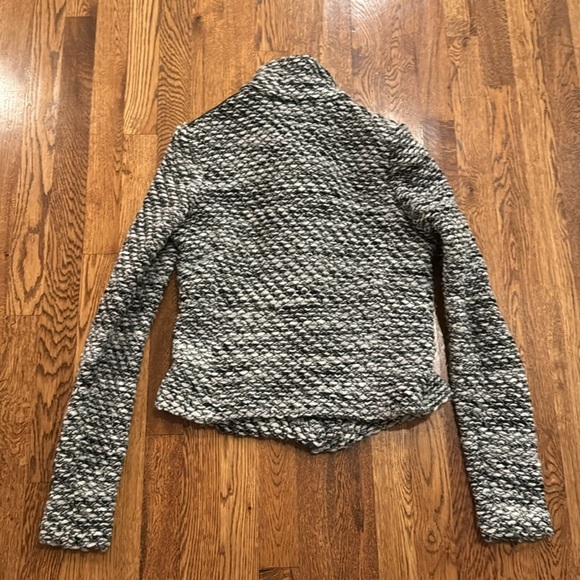 IRO Woman’s Black & White Cropped Tweed Cowl Neck Jacket Size 38 /Size 6 - Picture 6 of 8